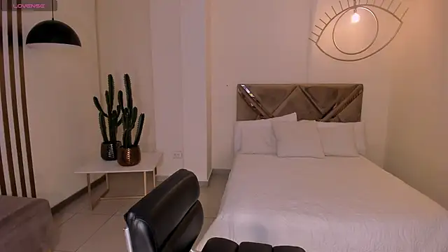 SunnyRivers online show from October 2025 05:48:02 PM