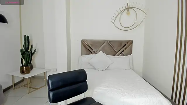 SunnyRivers online show from October 2025 04:52:01 PM