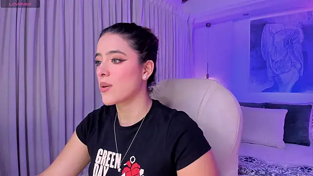 nathalie rivers online show from February 2026 11:25:02 AM