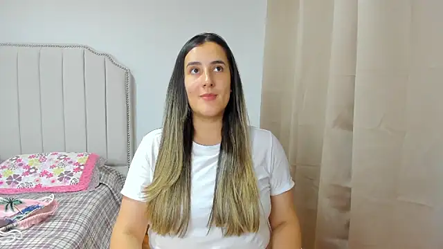 Hanna86 online show from November 2025 08:46:02 PM