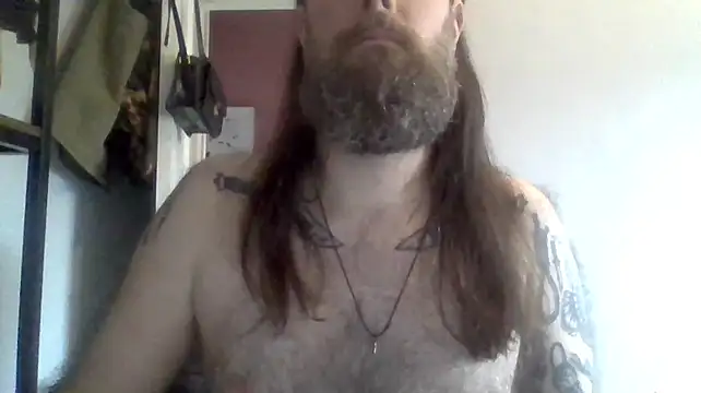 Snapshot of Thrillhouse chatting on October 2025 11:20:02 AM Thrillhouse online show from October 2025 11:20:02 AM