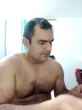 Angeelus2 online show from December 2024 04:32:02 PM