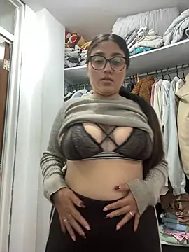 croftsmila online show from February 2026 12:26:01 AM