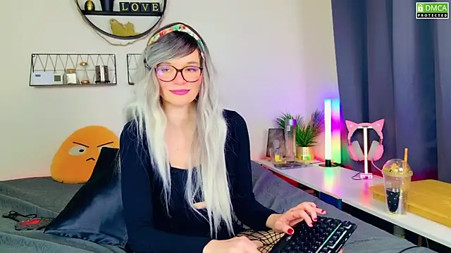 Kittychatte online show from January 2025 10:51:02 AM