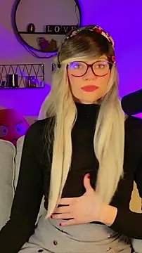 Kittychatte online show from March 2026 02:11:02 PM