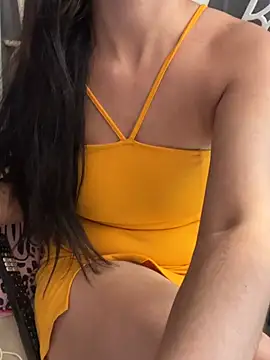Snapshot of LaPetitechienne1 chatting on July 2026 04:11:02 PM LaPetitechienne1 online show from July 2026 04:11:02 PM