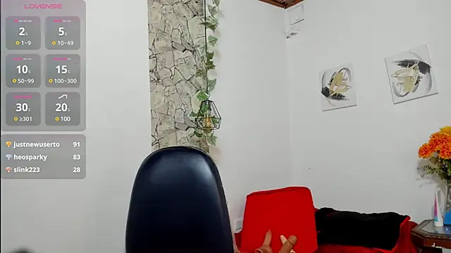 Snapshot of yasmin_goldenst chatting on February 2025 02:12:01 AM yasmin goldenst online show from February 2025 02:12:01 AM