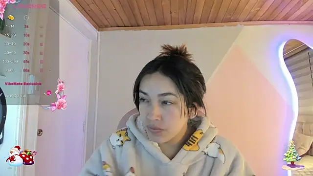 cristal  hot 1 online show from November 2025 05:06:02 AM