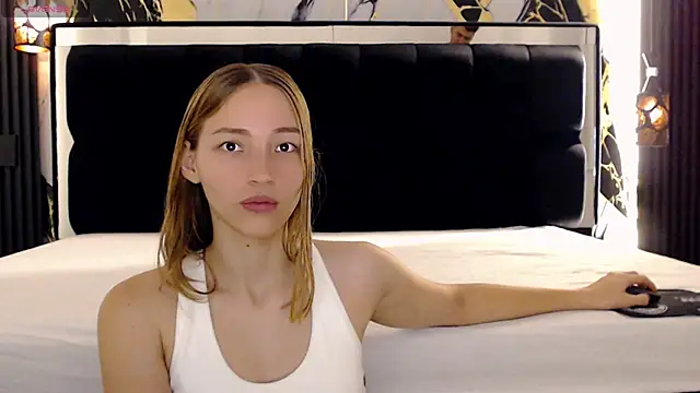 WhiteSun 01 online show from December 2024 01:00:01 PM