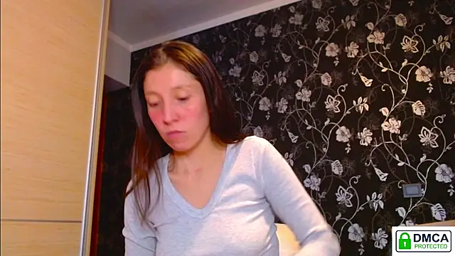 Sophi Cute online show from January 2026 01:02:01 PM