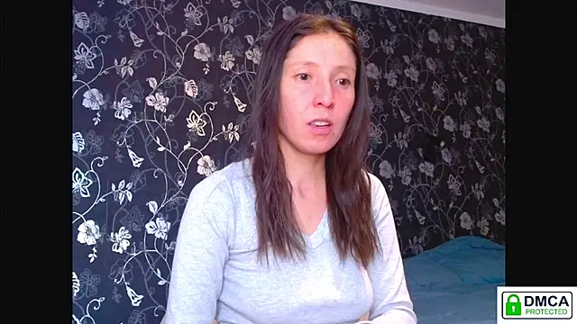 Snapshot of Sophi_Cute chatting on February 2026 01:26:02 PM Sophi Cute online show from February 2026 01:26:02 PM