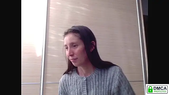 Sophi Cute online show from April 2026 04:01:01 PM