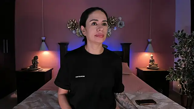 avril smith online show from April 2026 09:59:02 PM