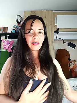 johannatb online show from December 2024 06:50:01 PM