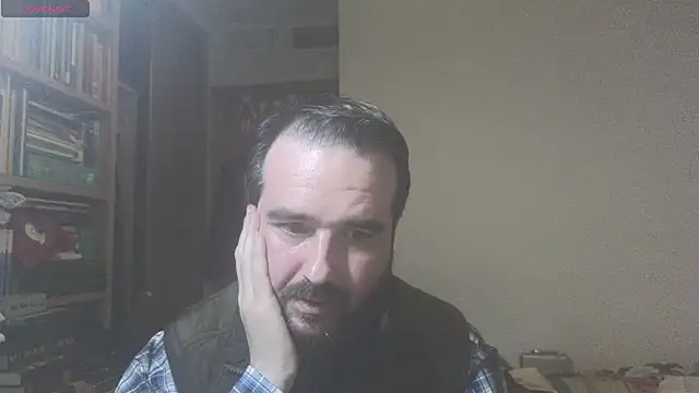 Snapshot of curiosillo83 chatting on January 2025 05:35:01 PM curiosillo83 online show from January 2025 05:35:01 PM