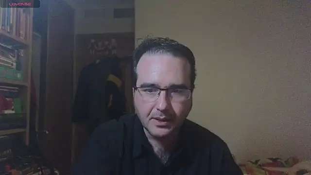 Snapshot of curiosillo83 chatting on January 2025 09:16:01 PM curiosillo83 online show from January 2025 09:16:01 PM