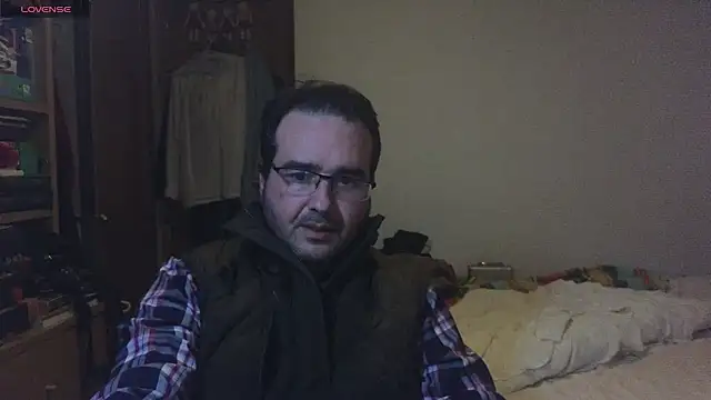 Snapshot of curiosillo83 chatting on February 2025 03:38:01 PM curiosillo83 online show from February 2025 03:38:01 PM
