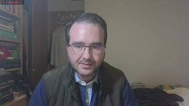 Snapshot of curiosillo83 chatting on February 2025 06:15:02 PM curiosillo83 online show from February 2025 06:15:02 PM