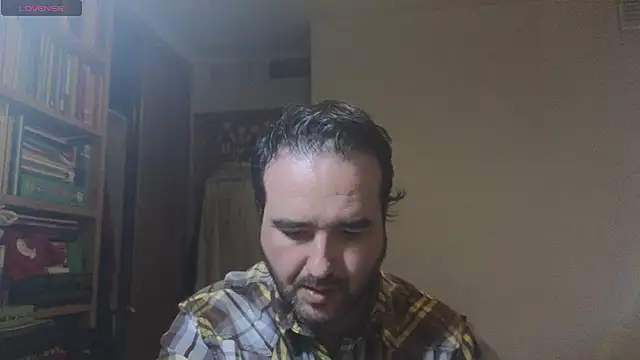 Snapshot of curiosillo83 chatting on February 2025 09:28:01 PM curiosillo83 online show from February 2025 09:28:01 PM