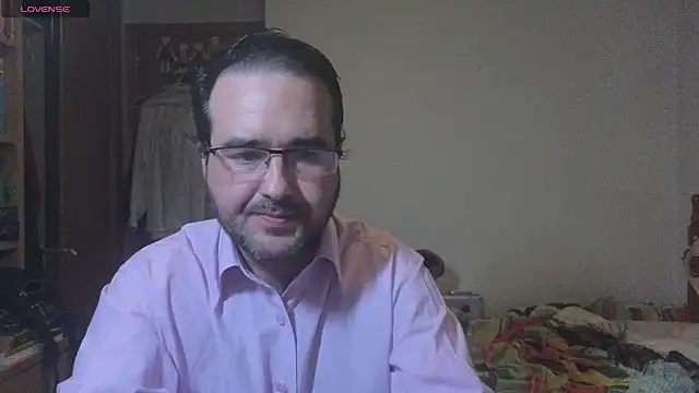 Snapshot of curiosillo83 chatting on February 2025 03:21:02 PM curiosillo83 online show from February 2025 03:21:02 PM