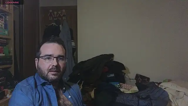 Snapshot of curiosillo83 chatting on February 2025 03:56:02 AM curiosillo83 online show from February 2025 03:56:02 AM