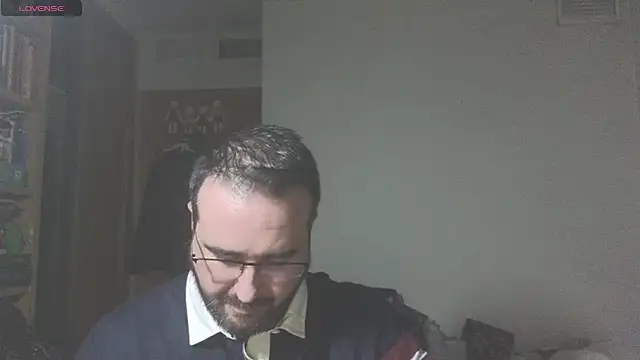 Snapshot of curiosillo83 chatting on February 2025 06:04:02 PM curiosillo83 online show from February 2025 06:04:02 PM