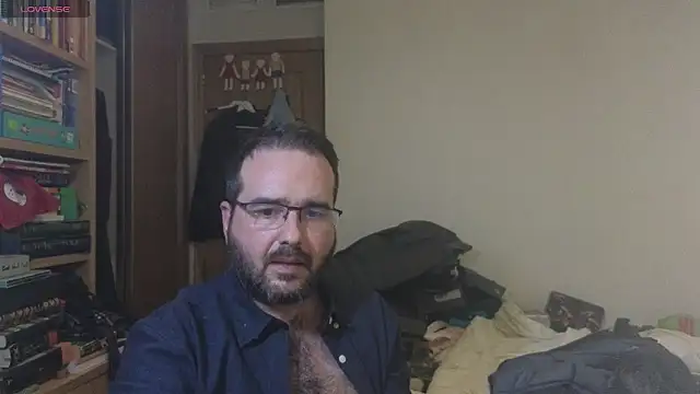 Snapshot of curiosillo83 chatting on February 2025 03:52:02 AM curiosillo83 online show from February 2025 03:52:02 AM