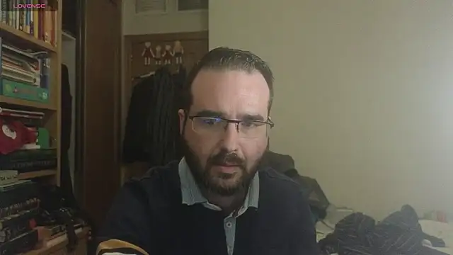 Snapshot of curiosillo83 chatting on February 2025 04:43:02 PM curiosillo83 online show from February 2025 04:43:02 PM