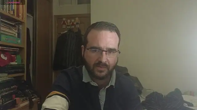 Snapshot of curiosillo83 chatting on February 2025 07:47:02 PM curiosillo83 online show from February 2025 07:47:02 PM