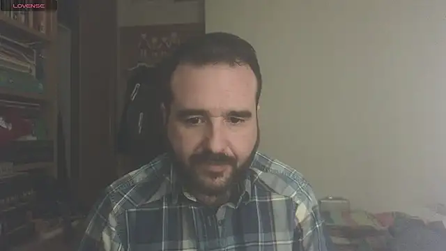 Snapshot of curiosillo83 chatting on March 2025 09:37:01 PM curiosillo83 online show from March 2025 09:37:01 PM
