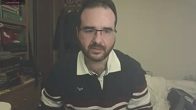 Snapshot of curiosillo83 chatting on March 2025 09:24:01 PM curiosillo83 online show from March 2025 09:24:01 PM