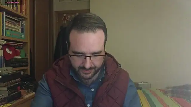 Snapshot of curiosillo83 chatting on March 2025 03:17:02 PM curiosillo83 online show from March 2025 03:17:02 PM