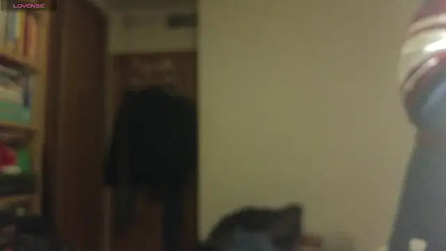 Snapshot of curiosillo83 chatting on March 2025 03:03:02 PM curiosillo83 online show from March 2025 03:03:02 PM
