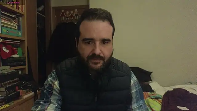 Snapshot of curiosillo83 chatting on March 2025 09:24:02 PM curiosillo83 online show from March 2025 09:24:02 PM