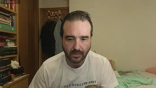 Snapshot of curiosillo83 chatting on September 2025 03:11:02 PM curiosillo83 online show from September 2025 03:11:02 PM