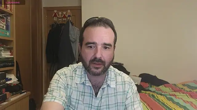 Snapshot of curiosillo83 chatting on September 2025 05:26:02 PM curiosillo83 online show from September 2025 05:26:02 PM