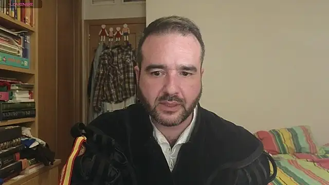 Snapshot of curiosillo83 chatting on October 2025 11:47:02 PM curiosillo83 online show from October 2025 11:47:02 PM