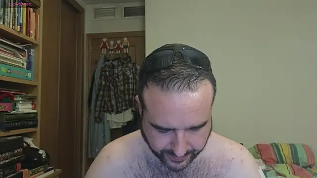 Snapshot of curiosillo83 chatting on October 2025 02:25:01 PM curiosillo83 online show from October 2025 02:25:01 PM
