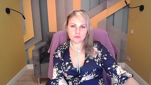 Candy Long online show from November 2025 06:24:02 AM