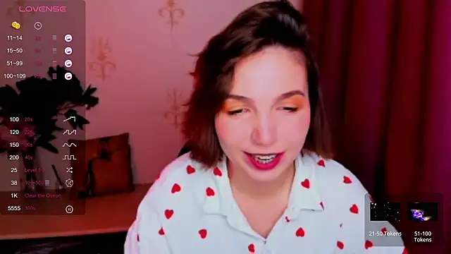 KindHazelHere  online show from October 2025 08:20:02 AM