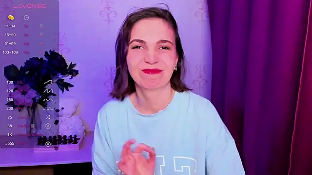 KindHazelHere  online show from January 2026 08:07:01 PM