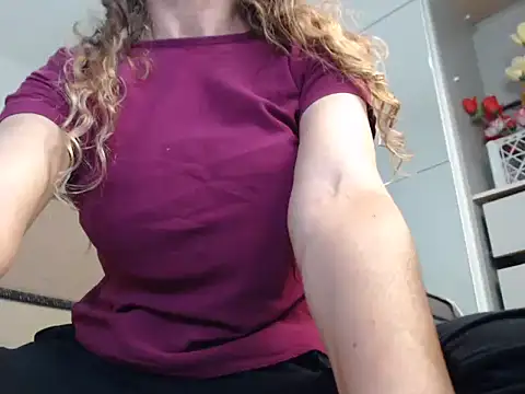 Snapshot of marilryn chatting on September 2025 04:51:02 PM marilryn online show from September 2025 04:51:02 PM