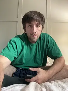 Snapshot of Bimmer7171 chatting on June 2026 10:52:01 PM Bimmer7171 online show from June 2026 10:52:01 PM