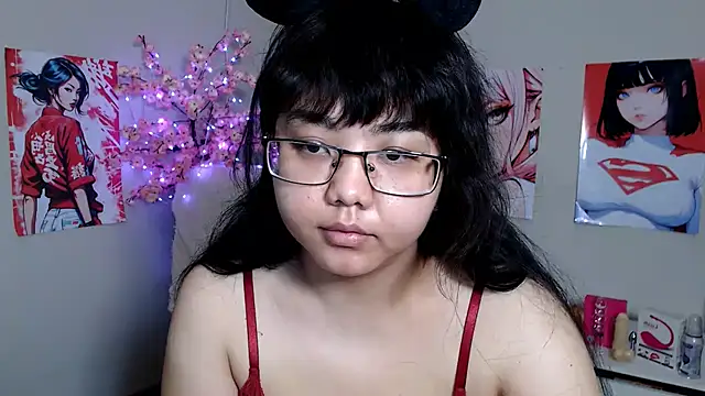 Moertomlly online show from November 2025 04:11:02 AM