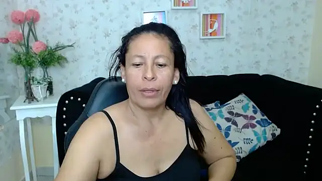 mature martina online show from March 2025 06:58:01 AM