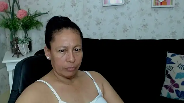 mature martina online show from March 2025 04:34:02 AM