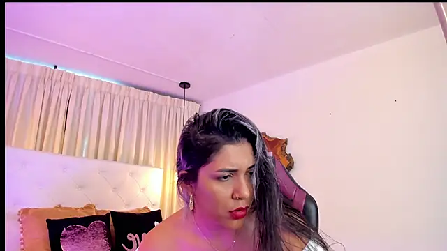 Snapshot of BonnieBad01 chatting on October 2025 05:03:01 PM BonnieBad01 online show from October 2025 05:03:01 PM