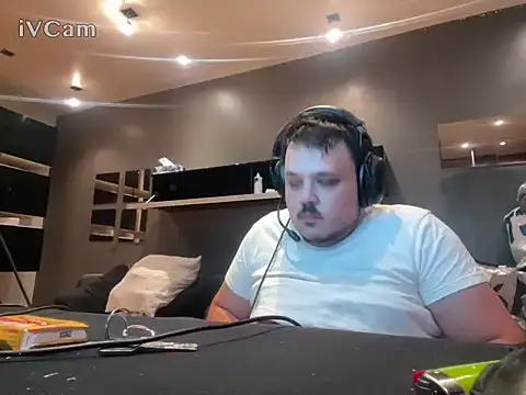 Snapshot of Bebemickey75 chatting on September 2025 08:21:02 PM Bebemickey75 online show from September 2025 08:21:02 PM