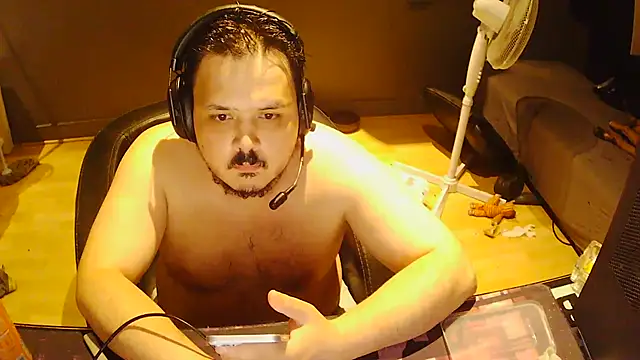 Bebemickey75 online show from May 2026 08:29:01 PM