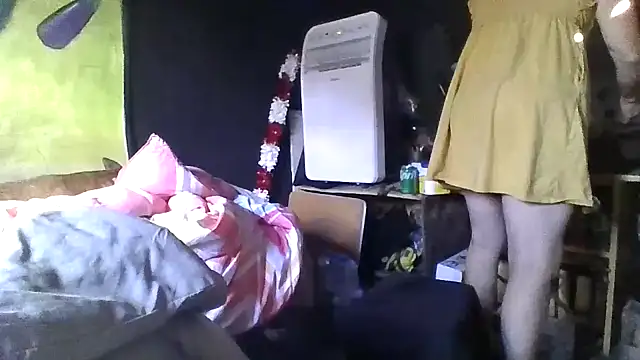 Snapshot of spundarella420 chatting on January 2026 06:43:02 PM spundarella420 online show from January 2026 06:43:02 PM